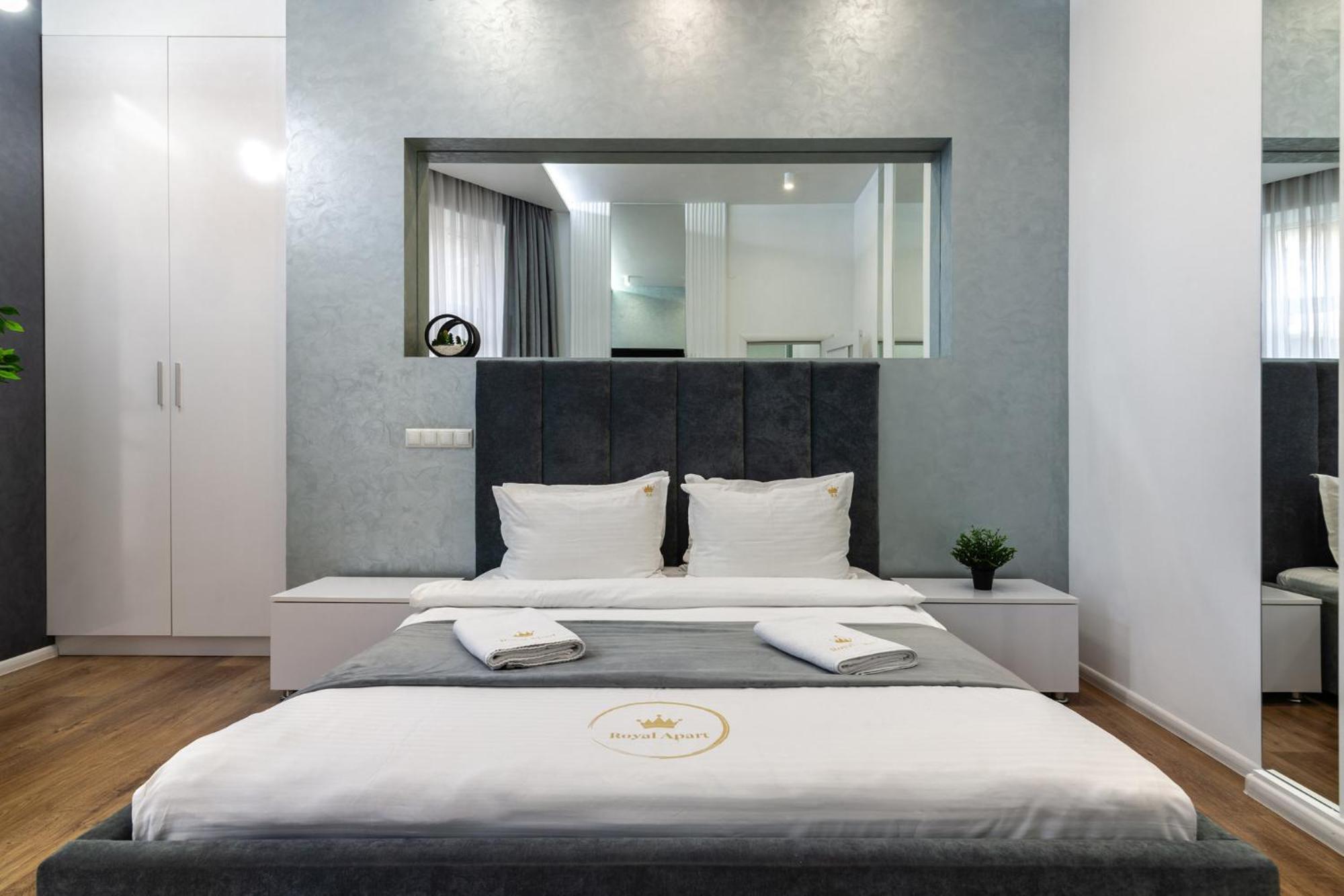 Royal Apartment On Franka 28 Lviv Luaran gambar